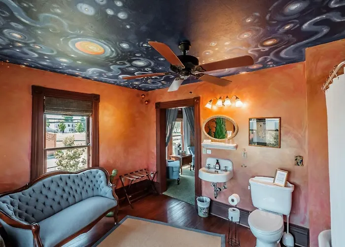 Mamere\'S Guest House