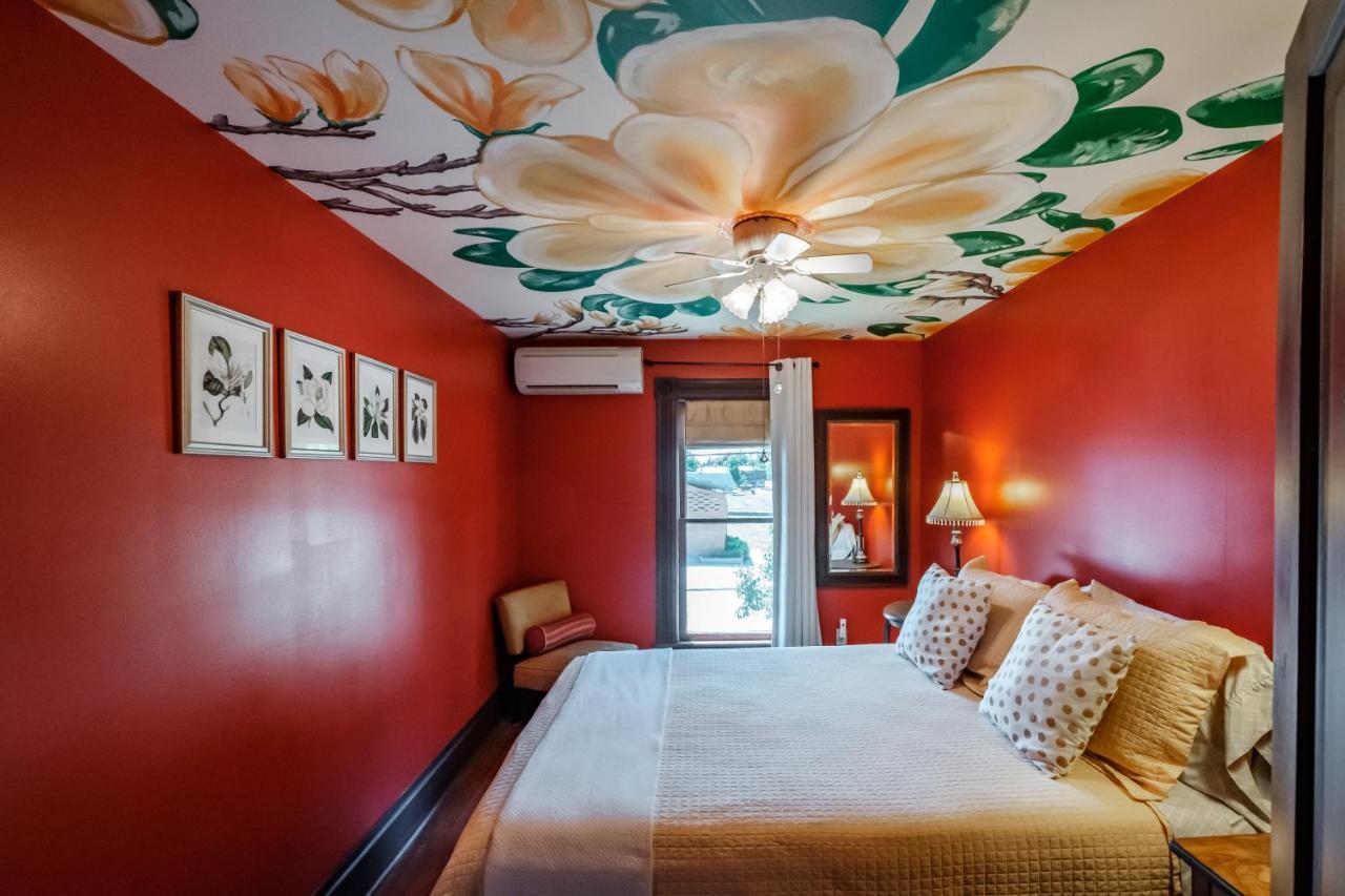 Mamere's Guest house