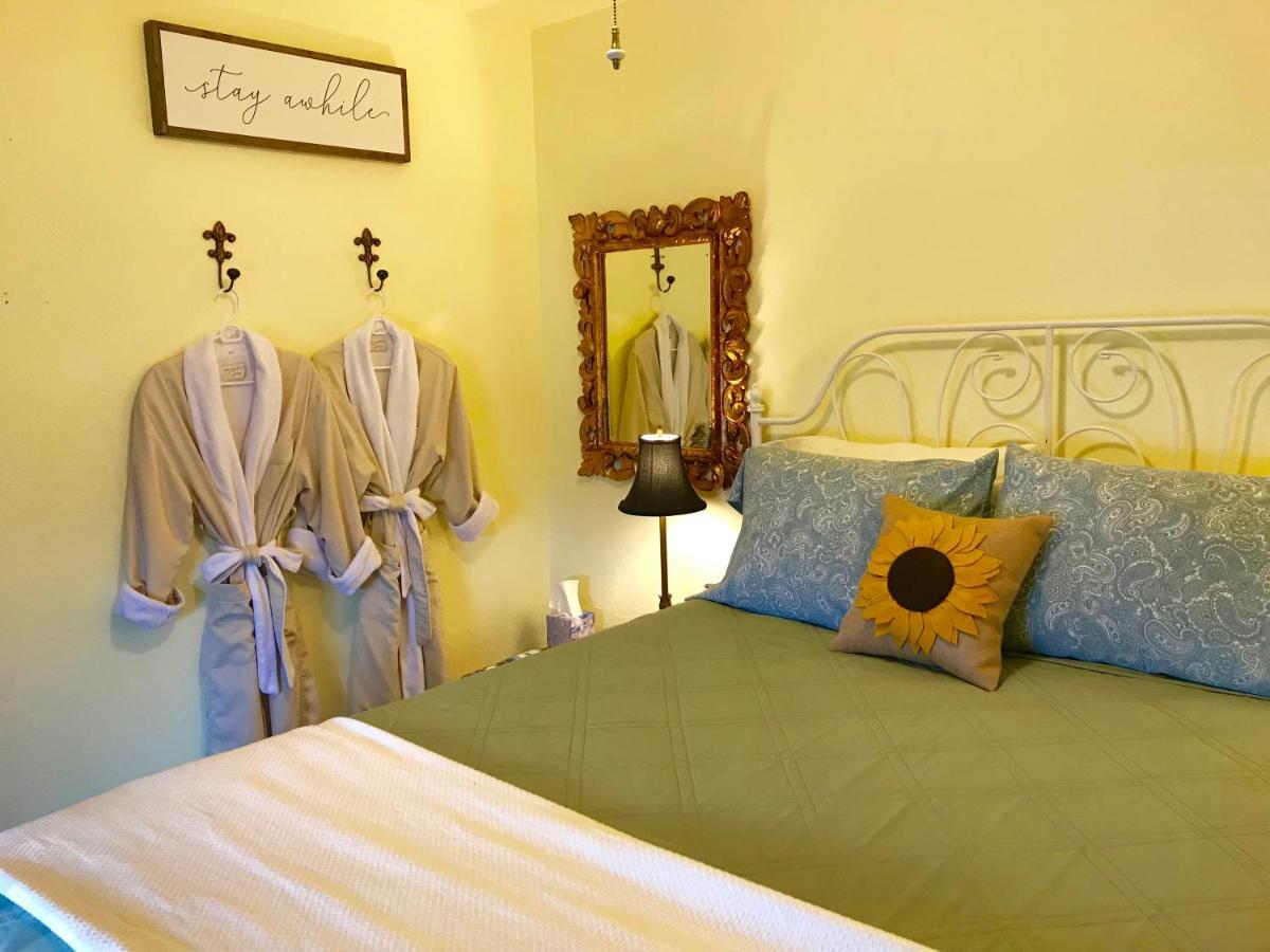Guest house Mamere's Monmouth